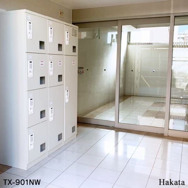 画像7: ■1月初旬頃入荷予定【開梱/設置迄無料/必要小物も】宅配ボックス 電源・メンテナンス不要 全荷物サイズ適応 ホワイト 3連タイプ 液晶タイプ 宅配ロッカー 集合住宅・マンション 管理組合様向け後払い決済に対応 後付け PLUS ※屋内用 (7)